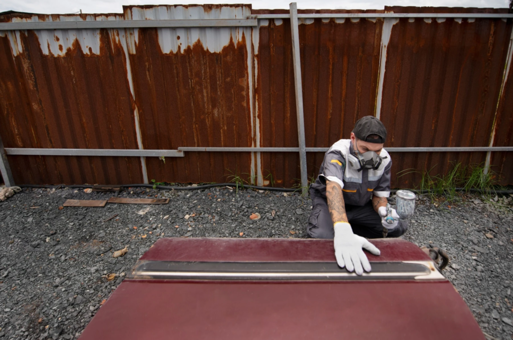 DIY Roofing vs Professional Roofing: Pros & Cons